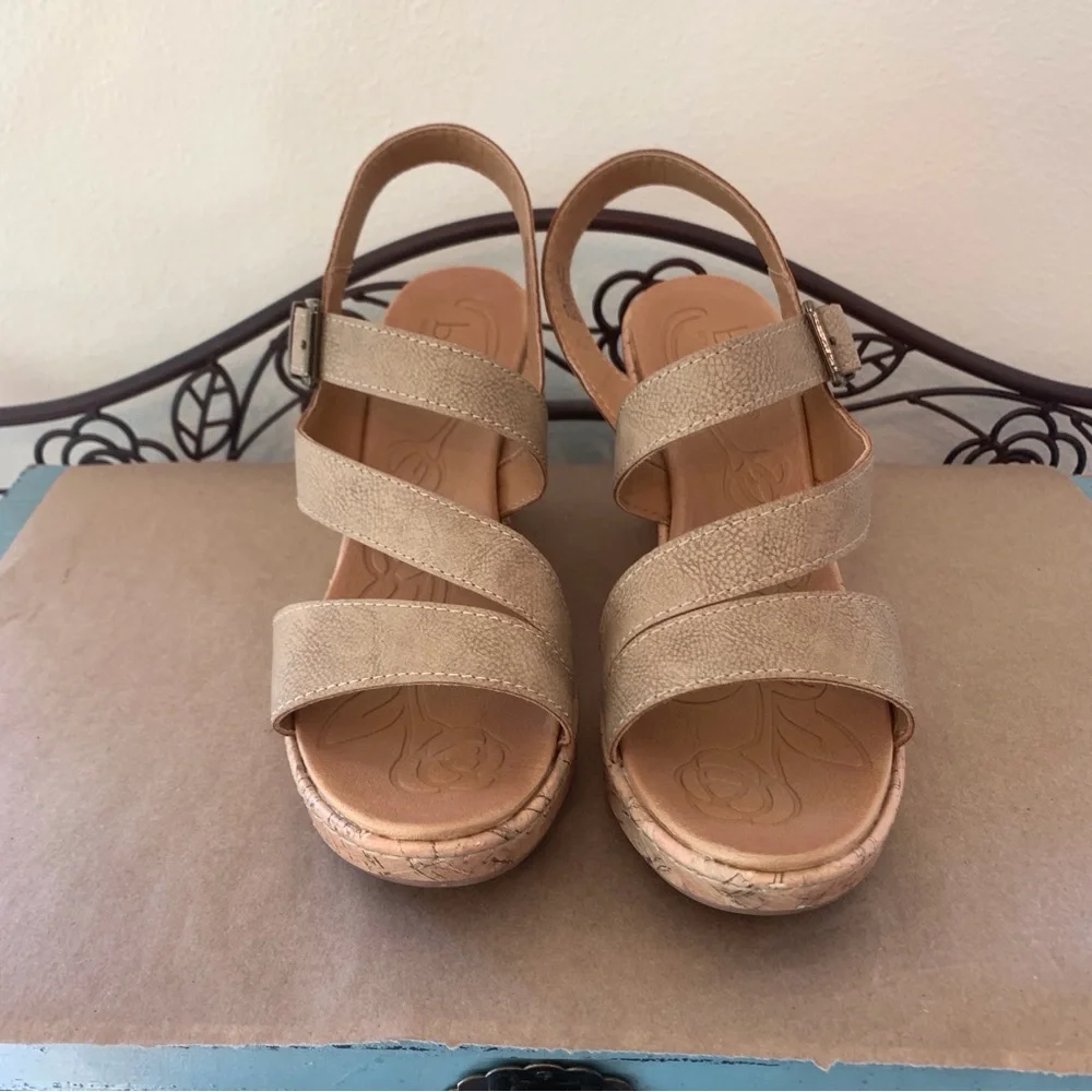 BOC Born Beige Cork Wedge Slingback Sandals Comfort Strappy Women’s Size 10